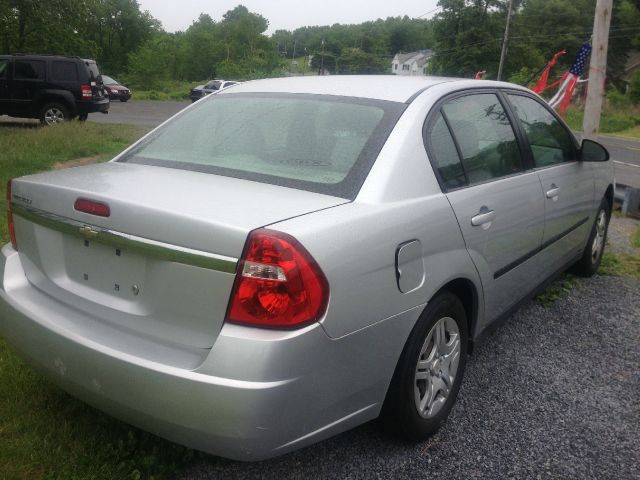 Chevrolet Malibu 2005 photo 1