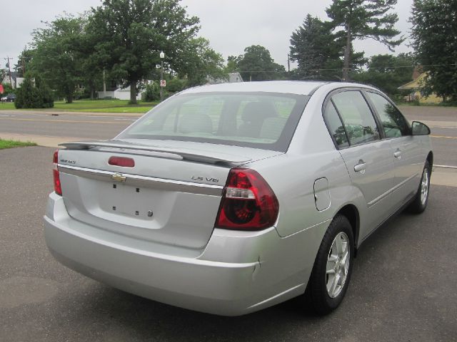Chevrolet Malibu 2005 photo 2