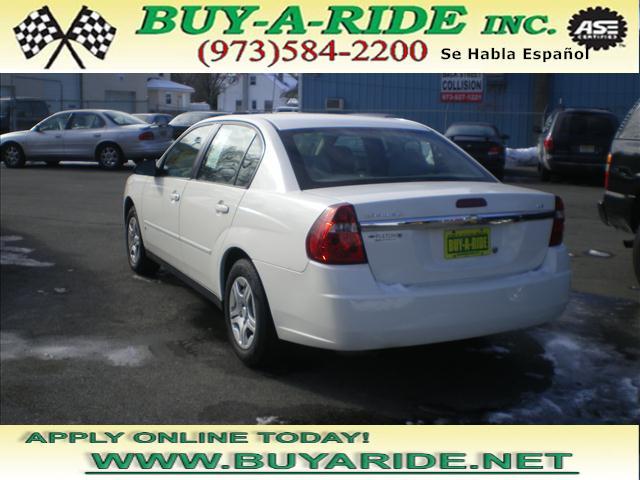 Chevrolet Malibu 2006 photo 2