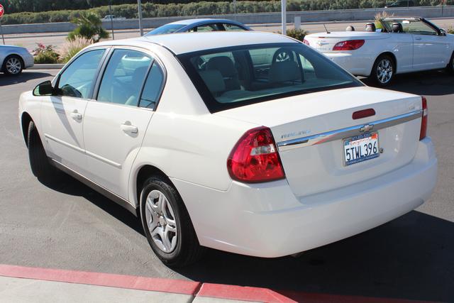 Chevrolet Malibu 2006 photo 3