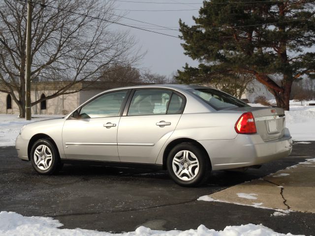 Chevrolet Malibu 2006 photo 2