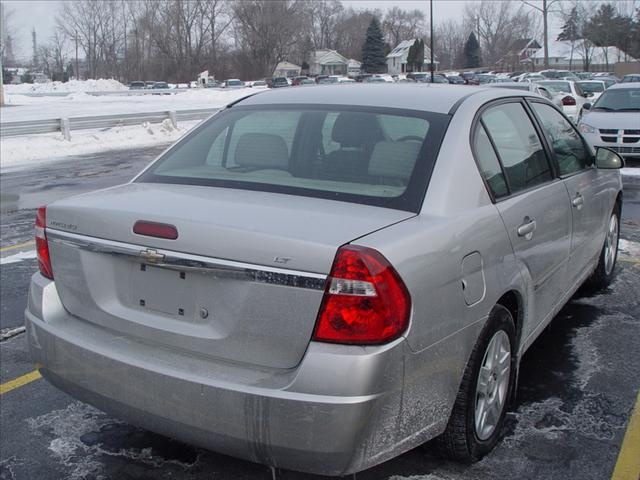 Chevrolet Malibu 2006 photo 2