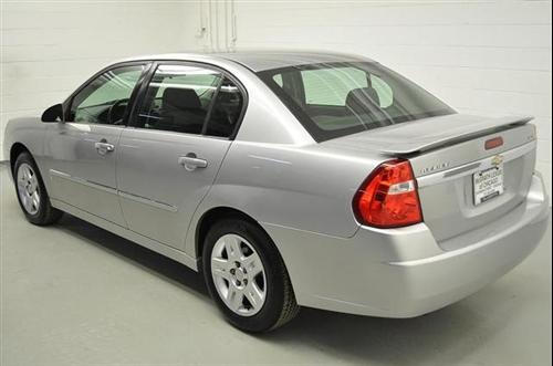 Chevrolet Malibu 2006 photo 2