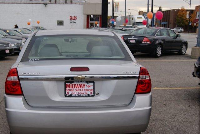 Chevrolet Malibu 2006 photo 2