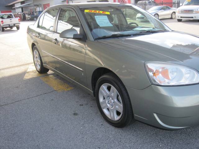 Chevrolet Malibu 2006 photo 2