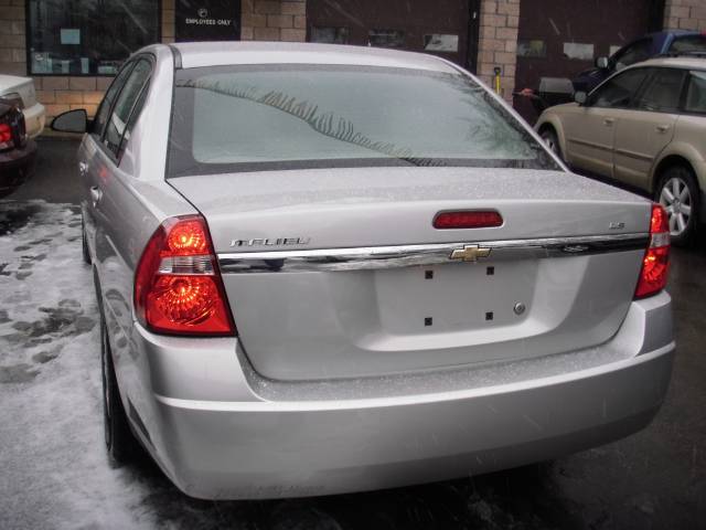 Chevrolet Malibu 2006 photo 2