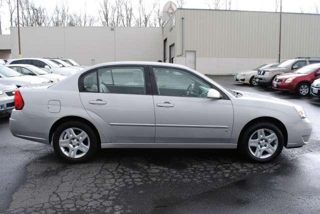 Chevrolet Malibu 2006 photo 2