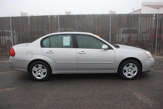 Chevrolet Malibu 2006 photo 2