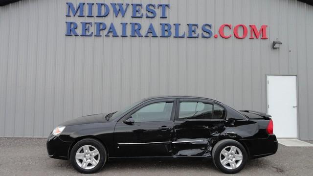 Chevrolet Malibu 114 WB Luxury AWD Salvage Auto