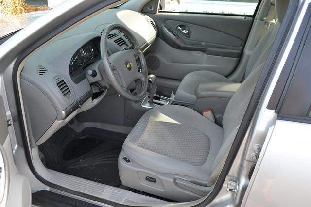 Chevrolet Malibu 2006 photo 2