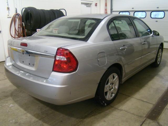 Chevrolet Malibu 2006 photo 2