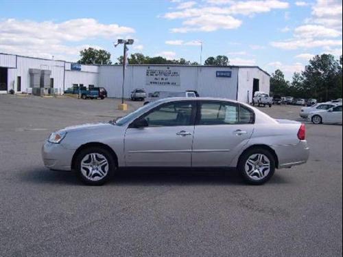 Chevrolet Malibu 2006 photo 2