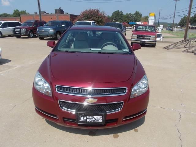 Chevrolet Malibu SEL 2WD Sedan Sedan