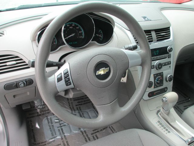 Chevrolet Malibu 2008 photo 2
