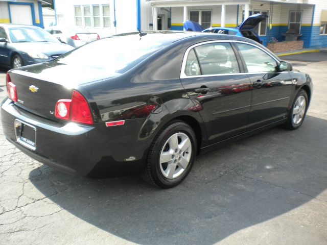 Chevrolet Malibu 2008 photo 2