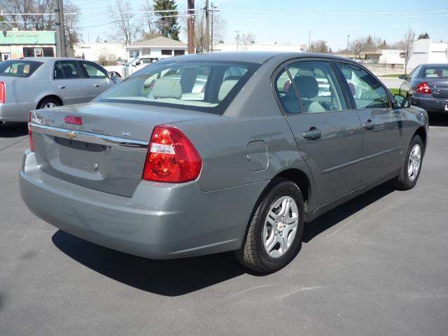 Chevrolet Malibu 2008 photo 2