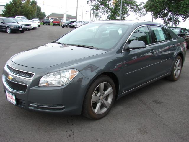 Chevrolet Malibu 4dr AWD SUV Sedan