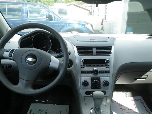 Chevrolet Malibu 2009 photo 4