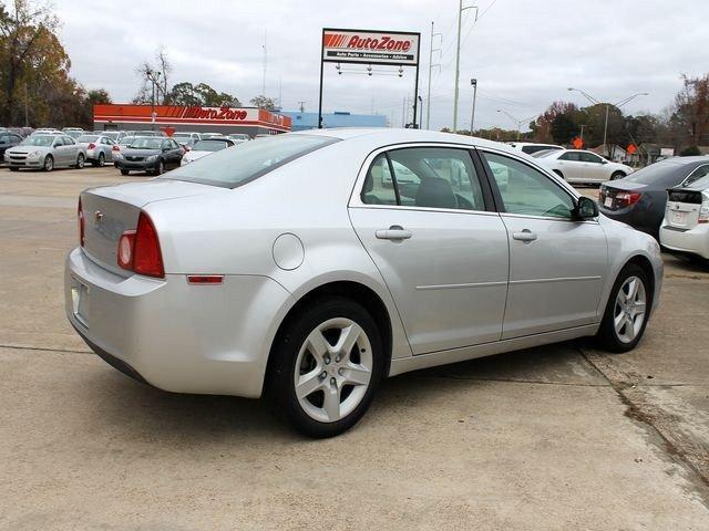 Chevrolet Malibu 2009 photo 2