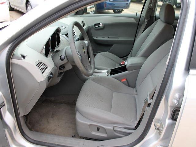 Chevrolet Malibu 2009 photo 3