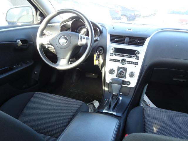 Chevrolet Malibu 2009 photo 4