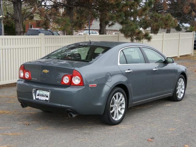 Chevrolet Malibu 2009 photo 2