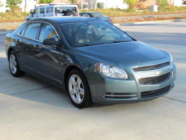 Chevrolet Malibu 2009 photo 2