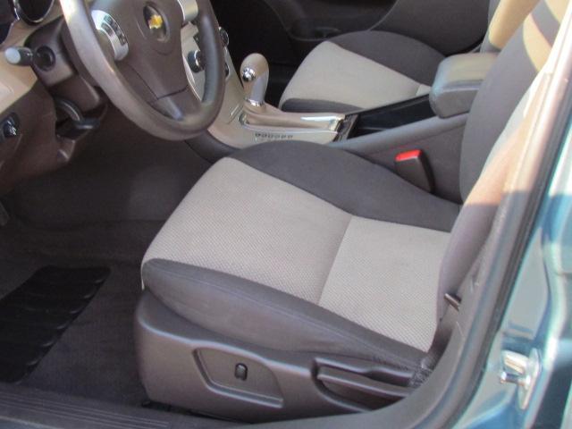 Chevrolet Malibu 2009 photo 4