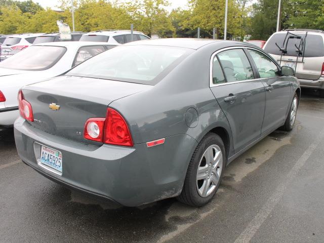Chevrolet Malibu 2009 photo 3