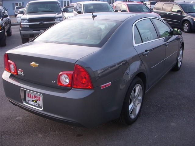 Chevrolet Malibu 2009 photo 4