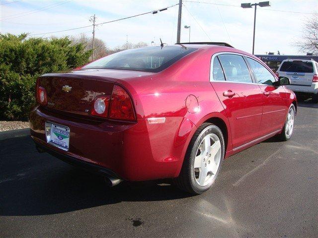 Chevrolet Malibu 2009 photo 2