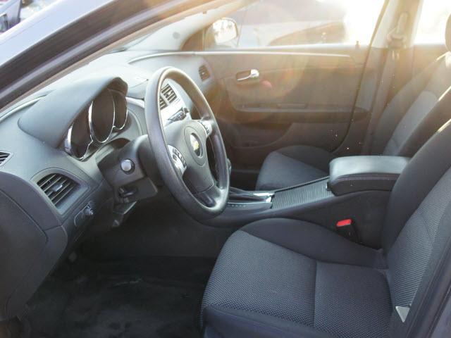 Chevrolet Malibu 2009 photo 2