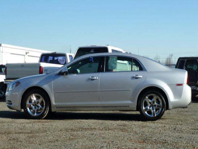 Chevrolet Malibu 2009 photo 3