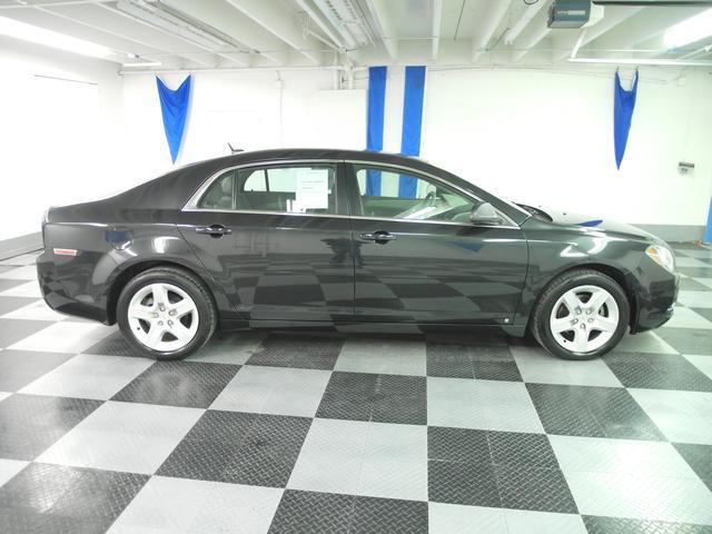 Chevrolet Malibu 2009 photo 3