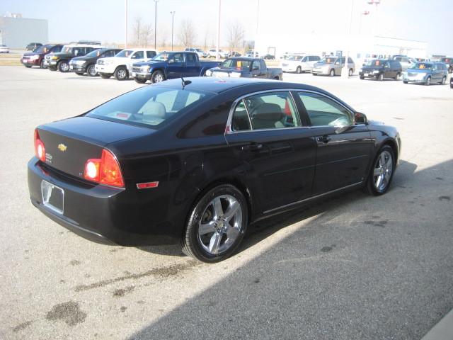 Chevrolet Malibu 2009 photo 2