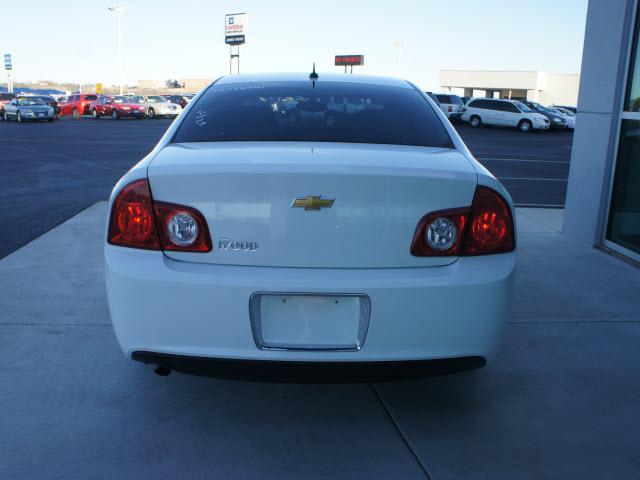 Chevrolet Malibu 2009 photo 1