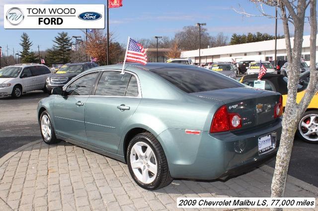 Chevrolet Malibu 2009 photo 2