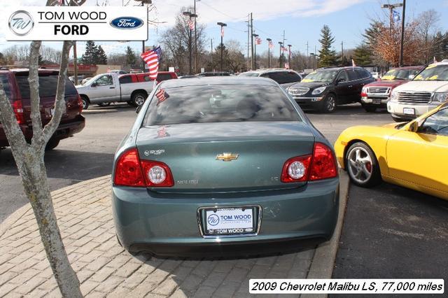 Chevrolet Malibu 2009 photo 3
