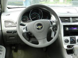 Chevrolet Malibu 2009 photo 3