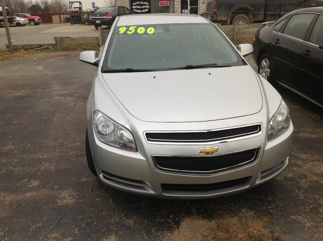 Chevrolet Malibu 2010 photo 2