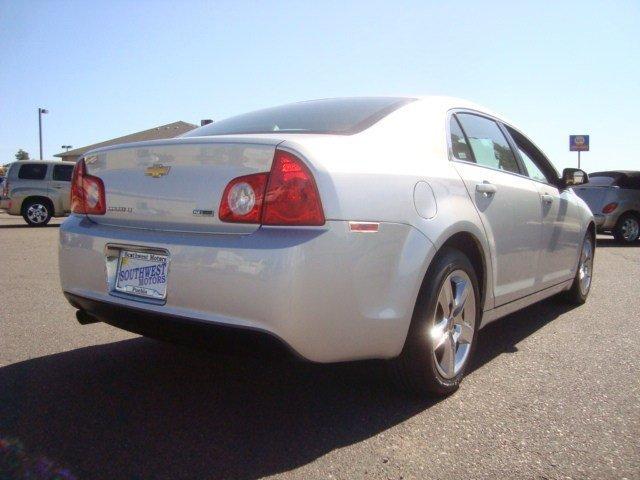 Chevrolet Malibu 2010 photo 2