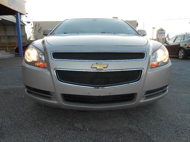 Chevrolet Malibu 2010 photo 1