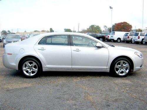 Chevrolet Malibu 2010 photo 2