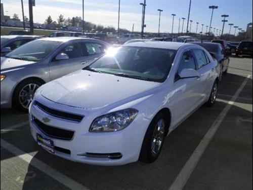 Chevrolet Malibu 2010 photo 2