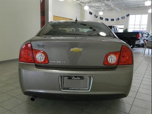 Chevrolet Malibu 2010 photo 3