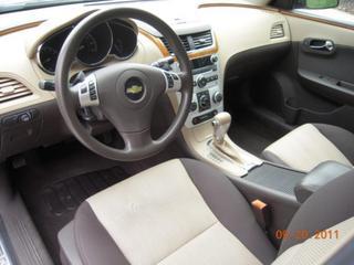 Chevrolet Malibu 2010 photo 2