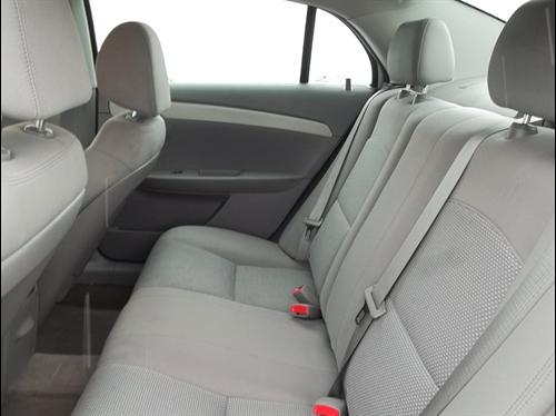 Chevrolet Malibu 2010 photo 2