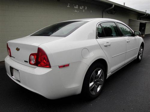 Chevrolet Malibu 2010 photo 1