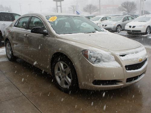 Chevrolet Malibu 2010 photo 2