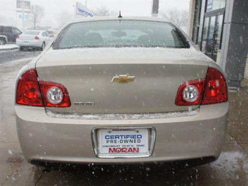 Chevrolet Malibu 2010 photo 3